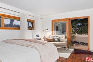 Single Family Residence, 15601 Woodfield pl, Sherman Oaks, CA 91403 - 12