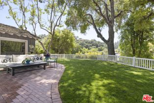 Single Family Residence, 15601 Woodfield pl, Sherman Oaks, CA 91403 - 4