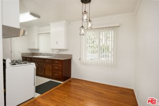 , 256 Doheny dr, Beverly Hills, CA 90211 - 3