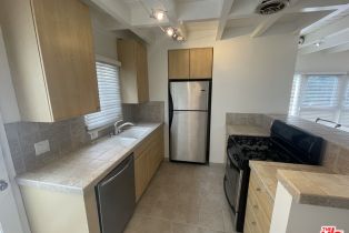 , 516 San Vicente blvd, West Hollywood , CA 90048 - 5