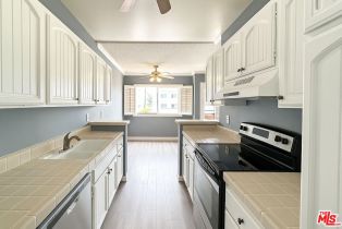 Condominium, 5349 Newcastle ave, Encino, CA 91316 - 11