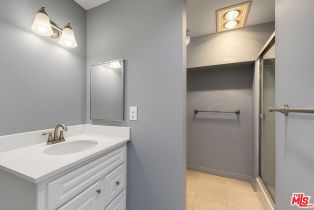 Condominium, 5349 Newcastle ave, Encino, CA 91316 - 18