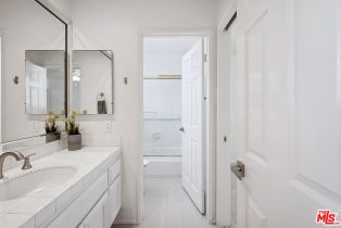 Single Family Residence, 24660 Vista Cerritos, Calabasas, CA 91302 - 32