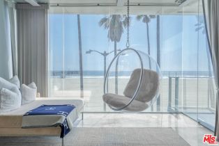 , 2911 Ocean Front walk, Venice, CA 90291 - 2