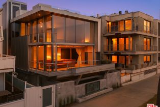 , 2911 Ocean Front walk, Venice, CA 90291 - 4