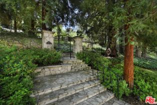 Single Family Residence, 3935 Valley Meadow rd, Encino, CA 91436 - 3