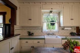 , 22030 Celes st, Woodland Hills, CA 91364 - 9