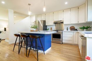 Single Family Residence, 2613 5th st, Santa Monica, CA 90405 - 4
