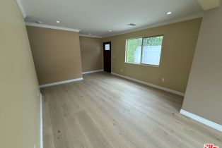 , 5103 Longridge ave, Sherman Oaks, CA 91423 - 4