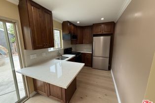 , 5103 Longridge ave, Sherman Oaks, CA 91423 - 2