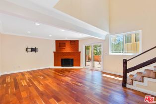 , 4236 Ensenada dr, Woodland Hills, CA 91364 - 5