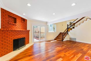 , 4236 Ensenada dr, Woodland Hills, CA 91364 - 7