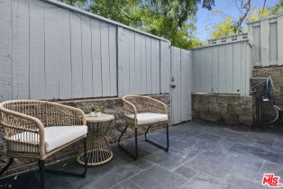 , 1220 Manning ave, Westwood, CA 90024 - 4