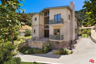 Single Family Residence, 4099 Mandeville Canyon Rd, Brentwood, CA 90049 - 3