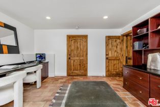 Single Family Residence, 4099 Mandeville Canyon Rd, Brentwood, CA 90049 - 47