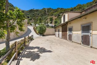 Single Family Residence, 4099 Mandeville Canyon Rd, Brentwood, CA 90049 - 4