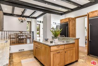 Single Family Residence, 4099 Mandeville Canyon Rd, Brentwood, CA 90049 - 17