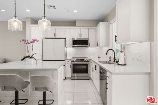 Condominium, 14320 Claro Way, Gardena, CA 90249 - 8