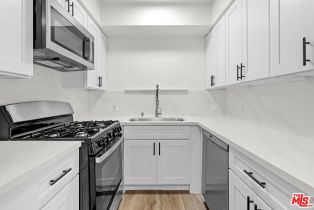 , 7825 Manchester ave, Playa Del Rey , CA 90293 - 5