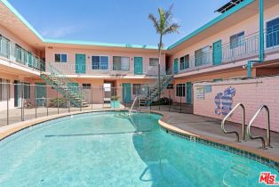 , 7825 Manchester ave, Playa Del Rey , CA 90293 - 4