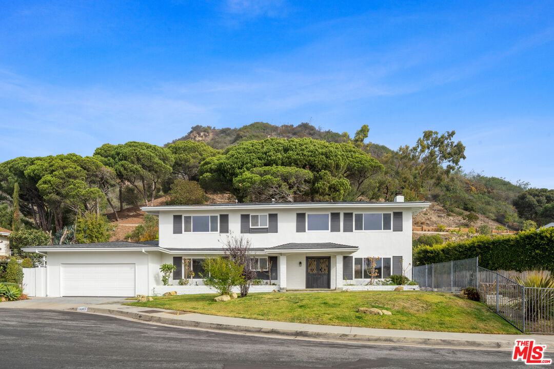 Single Family Residence, 18053 Blue Sail dr, Pacific Palisades, CA 90272 - 1