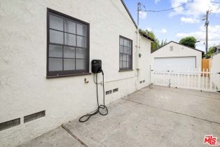 , 4753 Saloma ave, Sherman Oaks, CA 91403 - 3