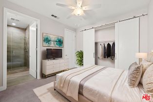 , 4372 Paxton Place, Calabasas, CA 91302 - 3