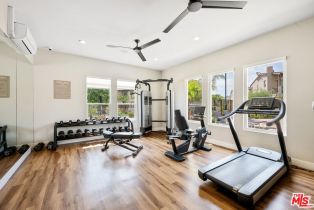 , 4372 Paxton Place, Calabasas, CA 91302 - 24