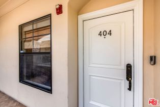 Condominium, 12026 Hoffman st, Studio City, CA 91604 - 4