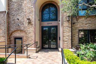 Condominium, 12026 Hoffman st, Studio City, CA 91604 - 2
