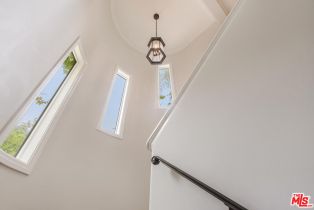 , 17589 Camino De Yatasto, Pacific Palisades, CA 90272 - 33