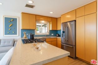 , 26 5th pl, Long Beach, CA 90802 - 6