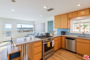 , 26 5th pl, Long Beach, CA 90802 - 7