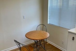 , 2320 Bentley ave, Westwood, CA 90064 - 11