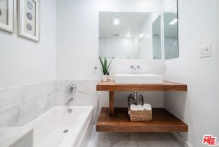 , 645 Westmount dr, West Hollywood , CA 90069 - 7