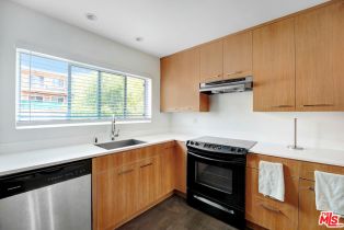 , 645 Westmount dr, West Hollywood , CA 90069 - 4