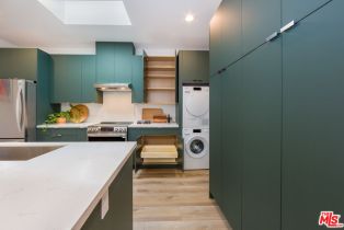 Single Family Residence, 4122 Dixie Canyon ave, Sherman Oaks, CA 91423 - 8