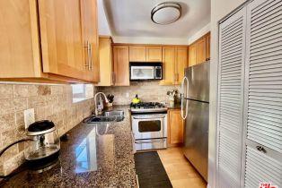 Condominium, 1144 10th st, Santa Monica, CA 90403 - 4