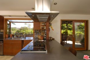 , 4980 Alatar dr, Woodland Hills, CA 91364 - 3