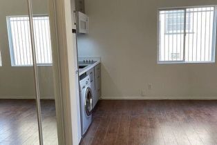 , 1677 WESTHOLME ave, Westwood, CA 90024 - 3