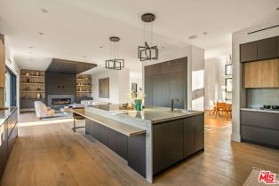 Single Family Residence, 17341 W Amina Pl, Encino, CA 91316 - 7