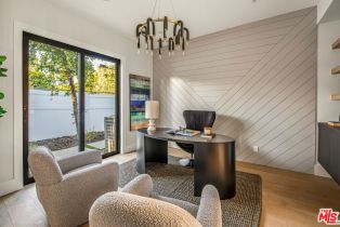 Single Family Residence, 17341 W Amina Pl, Encino, CA 91316 - 18