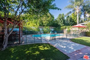 , 4909 Van Noord ave, Sherman Oaks, CA 91423 - 3