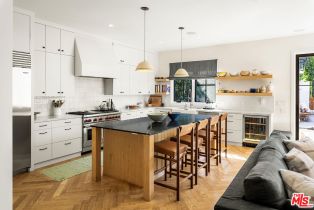 , 1099 Nowita pl, Venice, CA 90291 - 7