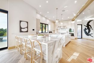 Single Family Residence, 9153 Janice pl, Beverly Hills, CA 90210 - 10