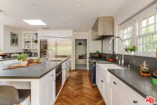 Single Family Residence, 4106 Longridge ave, Sherman Oaks, CA 91423 - 6