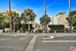 Condominium, 125 Pacific St, Santa Monica, CA  Santa Monica, CA 90405