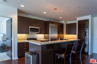 , 8601 Wilshire Blvd, Beverly Hills, CA 90211 - 7