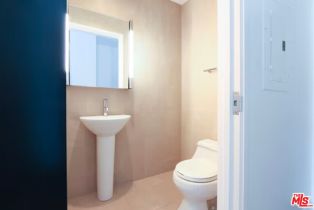 , 8601 Wilshire Blvd, Beverly Hills, CA 90211 - 11