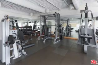 , 8601 Wilshire Blvd, Beverly Hills, CA 90211 - 16